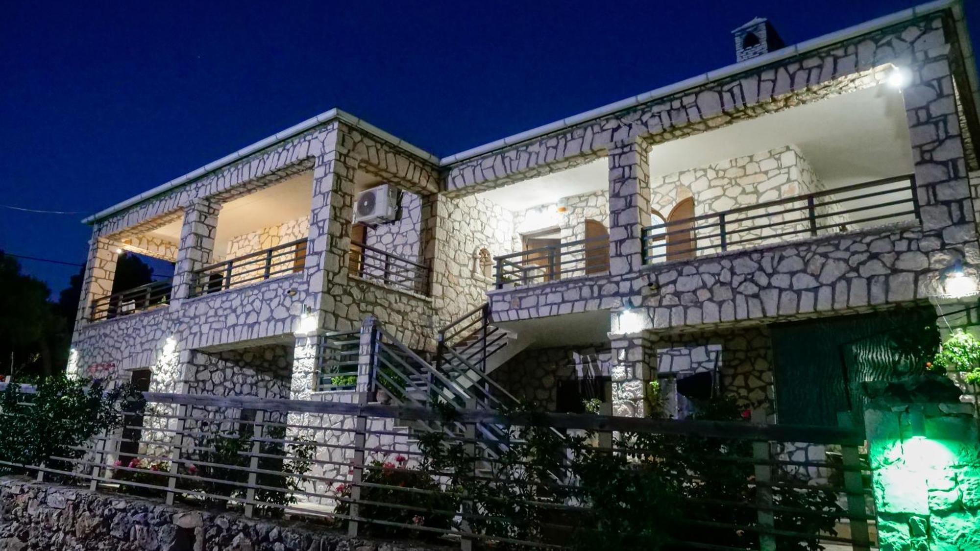 Fterini Apartments Sterna & Alletri Agios Leon Екстер'єр фото