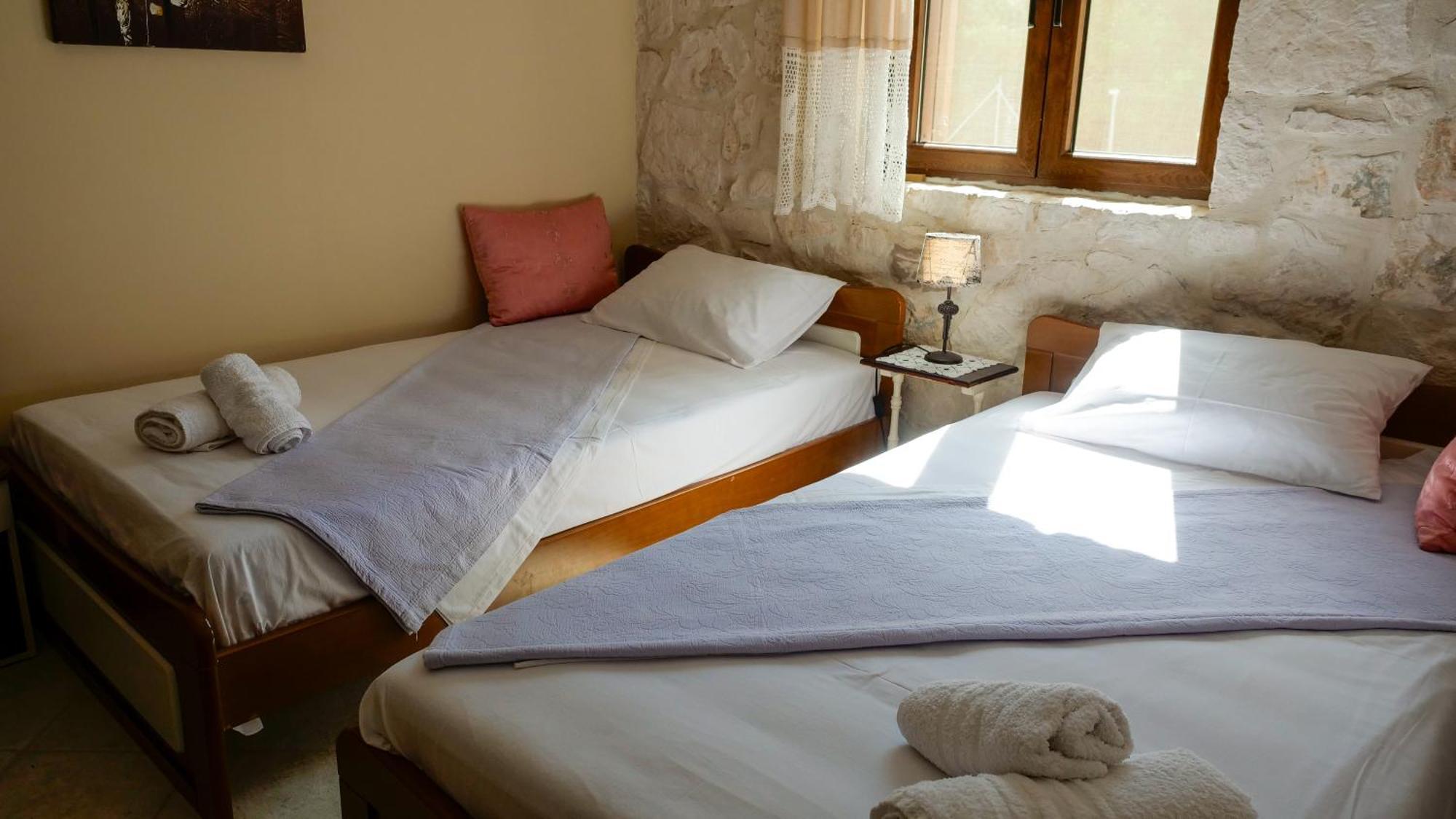 Fterini Apartments Sterna & Alletri Agios Leon Екстер'єр фото